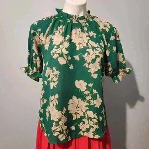 Green floral top